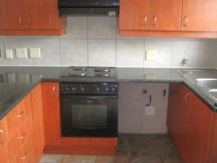 To Let 3 Bedroom Property for Rent in Longdown Western Cape